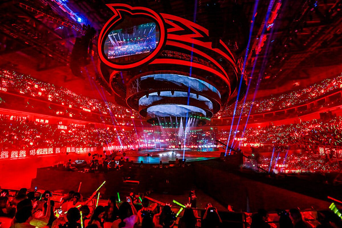 Stunning "Unlimited Love" night on Alibaba's Concert by #Lightlink CFC led display